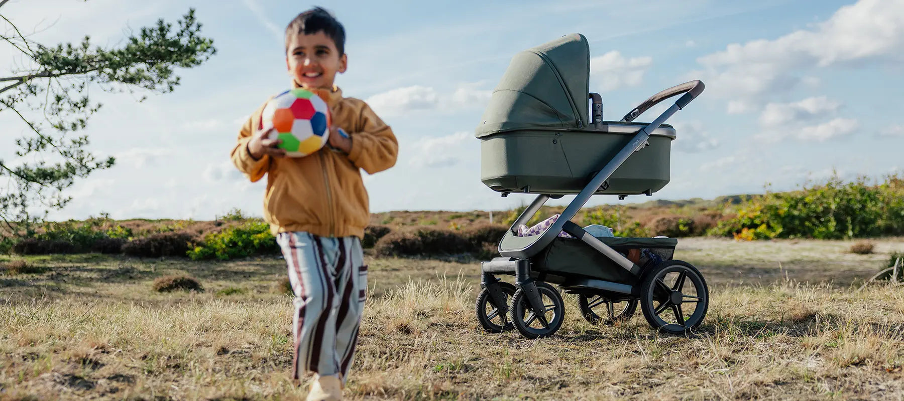 Kinderwagen-Sets - im Bild: Joolz Geo5 Kinderwagen-Set Single